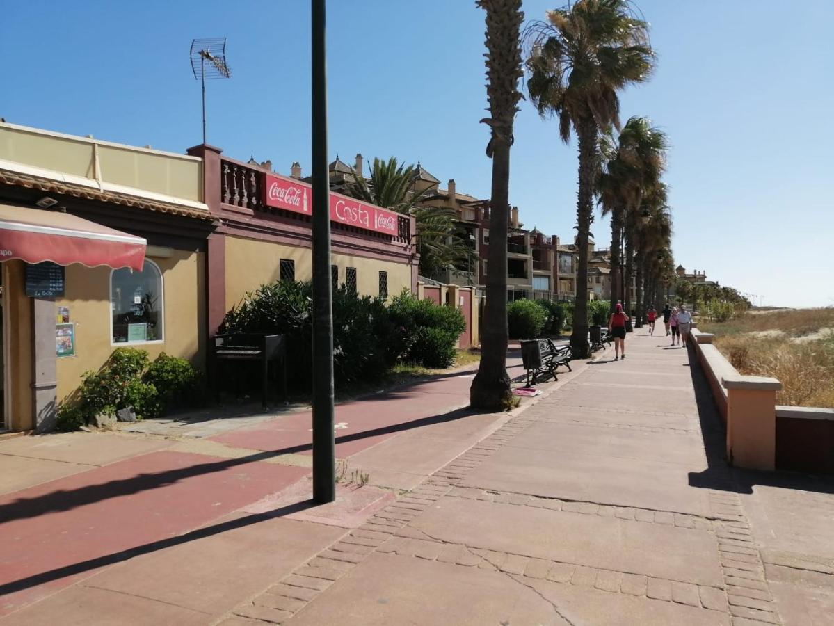 شقة Apartamento Urbanizacion Alcaudon Isla Canela 1A Linea De Playa المظهر الخارجي الصورة