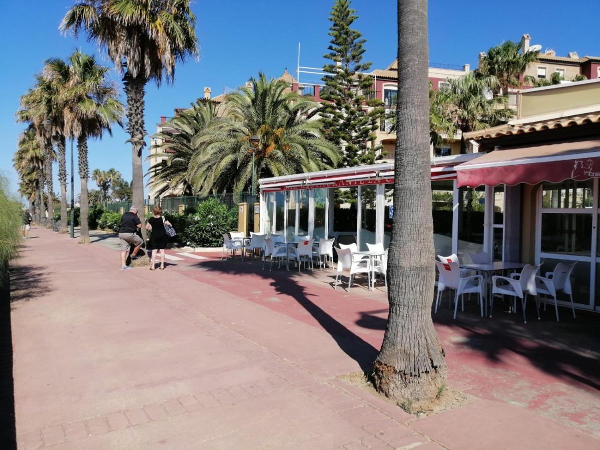 شقة Apartamento Urbanizacion Alcaudon Isla Canela 1A Linea De Playa المظهر الخارجي الصورة